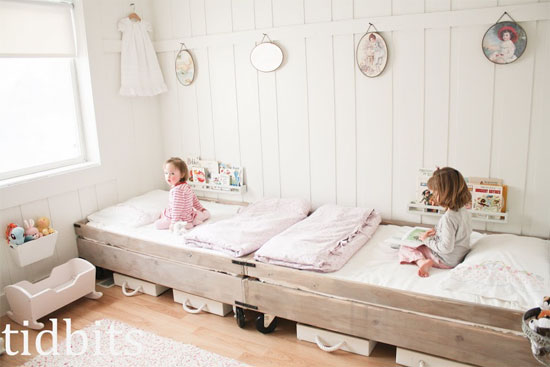 estilo nordico en dormitorios infantiles compartidos 2 camas