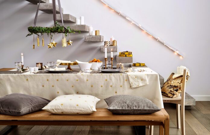 Decorar la mesa en Nochebuena