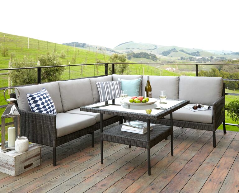 Diferentes muebles para el jardín