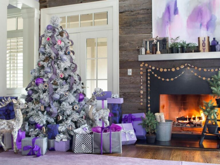 ¿Cómo decorar un árbol de Navidad blanco?