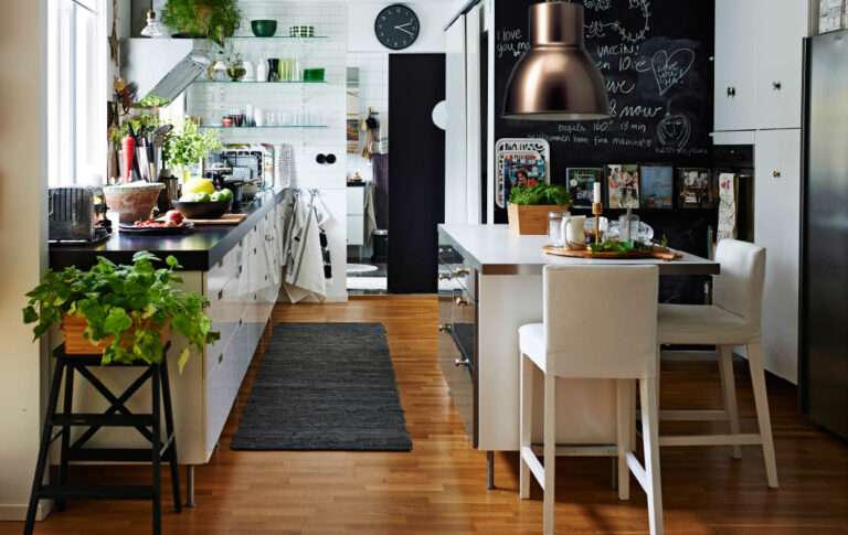 Islas de cocina: claves para elegir el modelo más adecuado para tu cocina