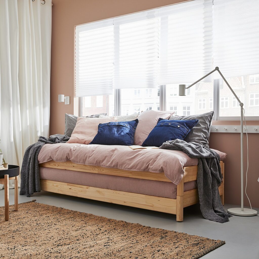 descubre los versatiles y funcionales divanes cama de ikea 3