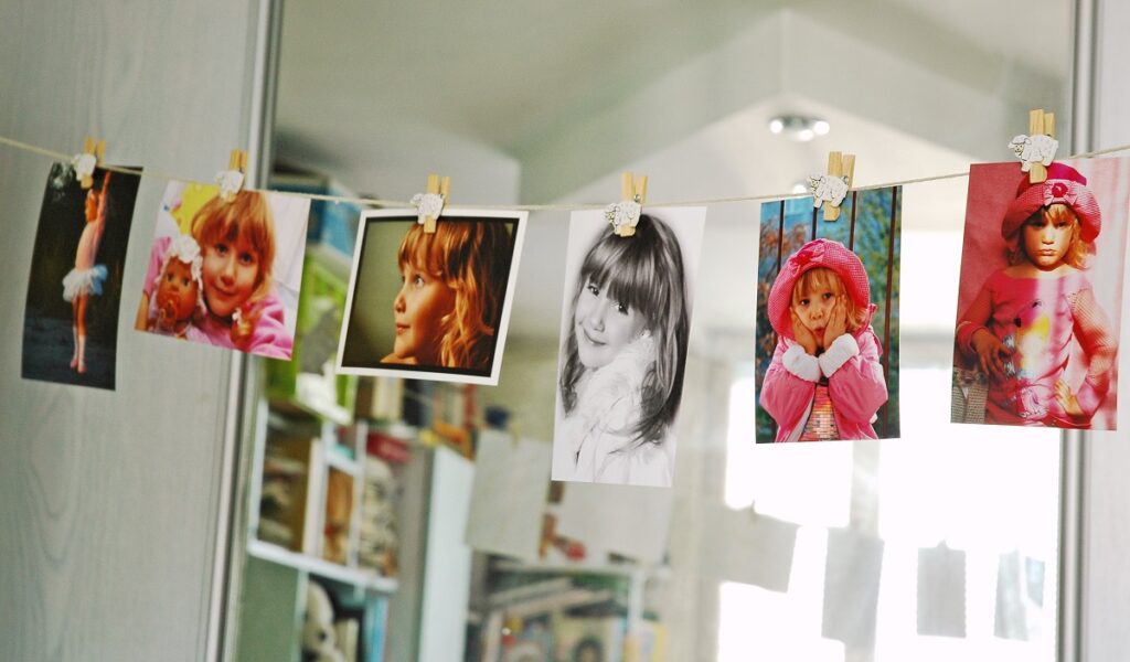 ideas decorar pared con fotos